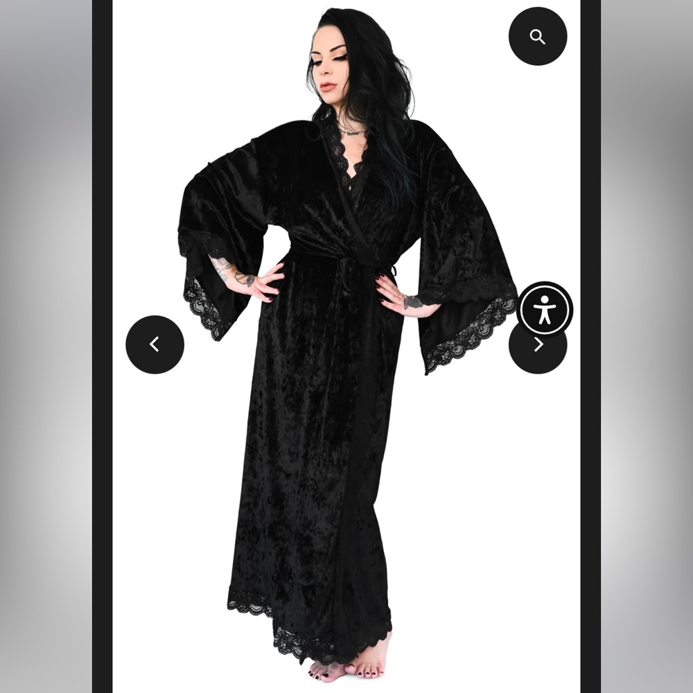 Bathory Velvet Dressing Robe M/L Foxblood
